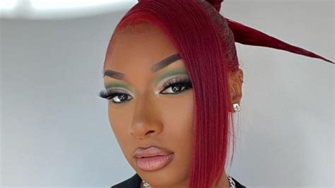 Megan Thee Stallion shares a booty selfie and more star snaps